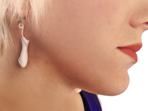 Nepenthese Fusca Earrings in Polished Silver