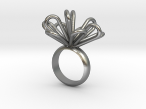 Loopy petals ring in Natural Silver