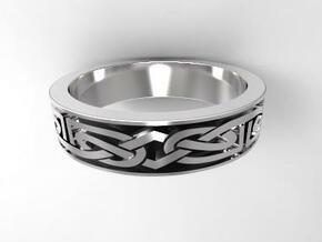 Celtic Ring in Polished Silver