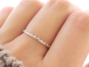 Dainty Beaded Edge Ring (Multiple Sizes) in Polished Silver: 6 / 51.5