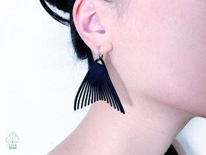 VEIN Earring in Black Natural Versatile Plastic