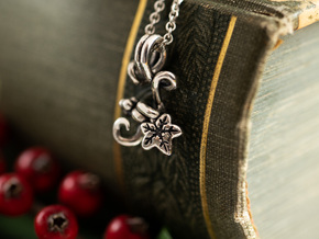 Dainty Ivy Pendant in Antique Silver