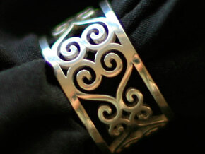 Scroll Heart Ring Size 7 in Fine Detail Polished Silver