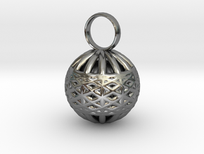 Ornament Pendant in Polished Silver