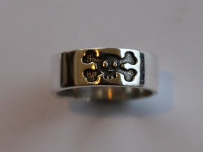 47 Skull V4 Ring Size 7 in Polished Silver