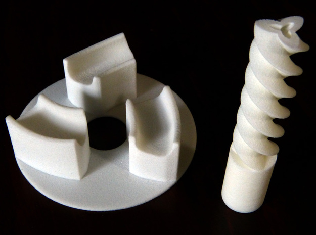 Base plate and axle for Triple gear in White Natural Versatile Plastic