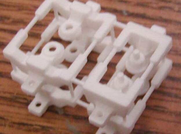 HO articulated joints for Walthers 48' spine car in White Natural Versatile Plastic