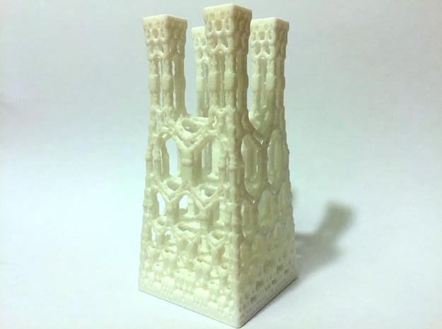 Miniature fractal building in White Natural Versatile Plastic