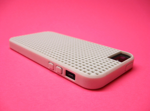 Somi for iPhone 5/5s, a case you can cross stitch 