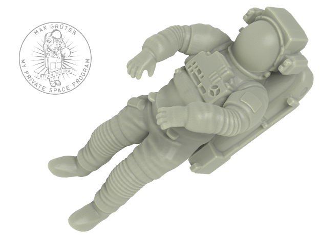 NASA Astronaut with space shuttle EMU suit (1:72) in White Natural Versatile Plastic