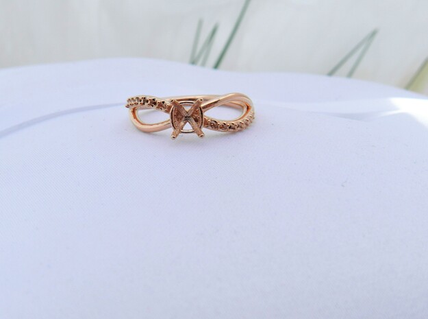 Solitaire twist engagement ring in 14k Rose Gold Plated Brass