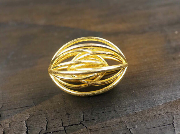 Navette Pendant Large in 14k Gold Plated Brass