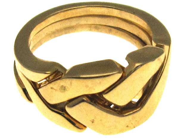 OoO Ring - Interlocking Metal in Polished Brass (Interlocking Parts)