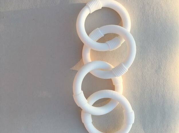 Slave Leia Four Link Chain in White Processed Versatile Plastic
