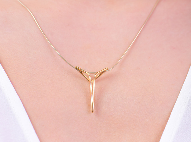 YOUNIVERSAL Y5, Pendant. Elegance in Motion in 18k Gold Plated Brass