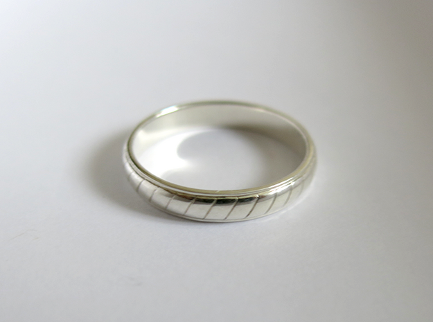 Ring T63 in Fine Detail Polished Silver