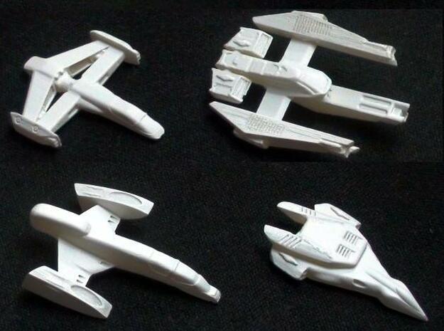 4x Human Fighters 30-40mm, Assembly required in White Natural Versatile Plastic