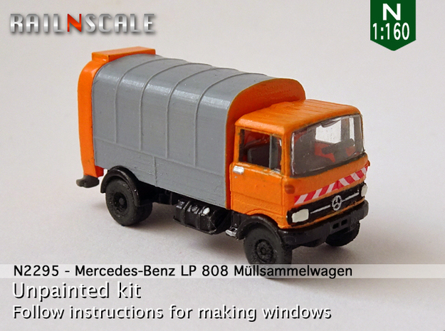 Mercedes-Benz LP 808 Müllsammelfahrzeug (N 1:160) in Tan Fine Detail Plastic