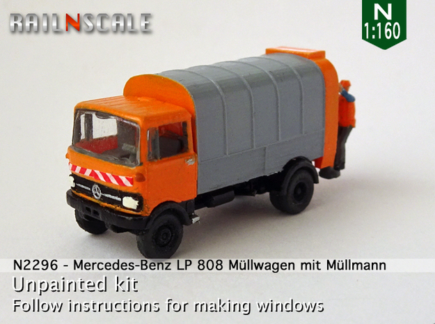 Mercedes-Benz LP 808 Müllwagen mit Müllmann (N)