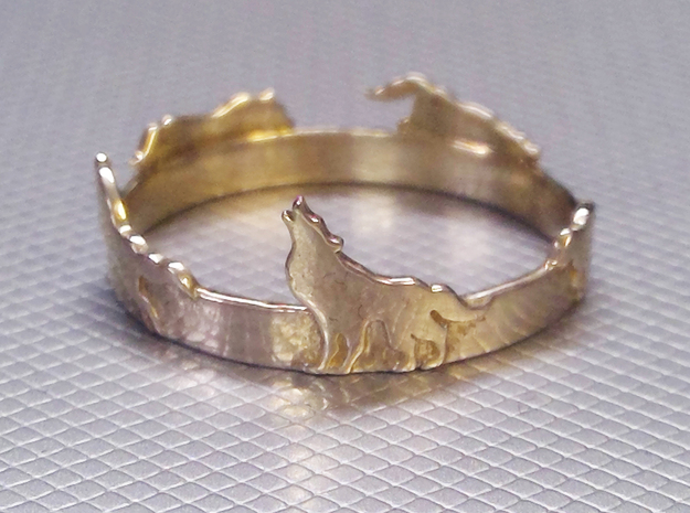 Wolves Ring in Polished Silver: 8.5 / 58