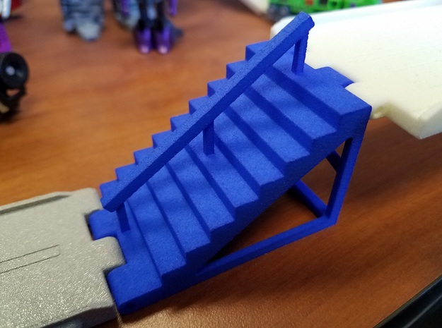 Titans Return Staircase with Center Railing in Blue Processed Versatile Plastic