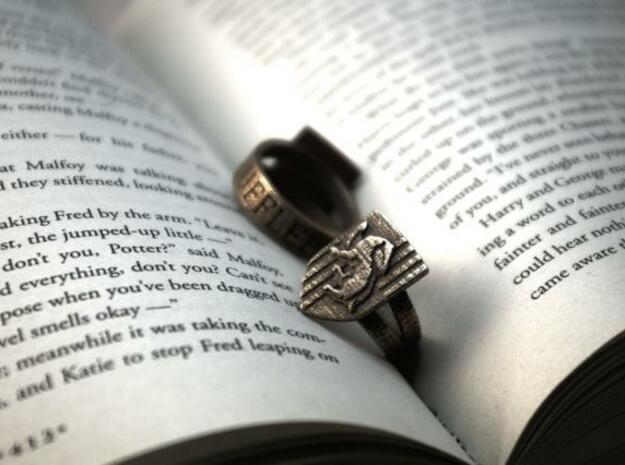 Hufflepuff Ring Size 4 in Polished Bronzed Silver Steel