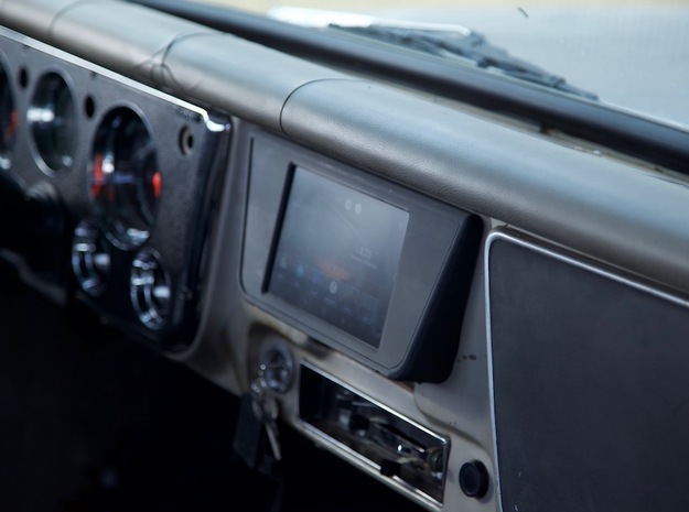 67-72 Chevy C10 Nexus Tablet Dash Mount in Black Natural Versatile Plastic