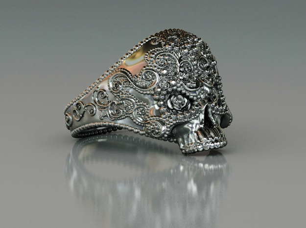 Filigree Skull Ring in Polished Silver: 8 / 56.75