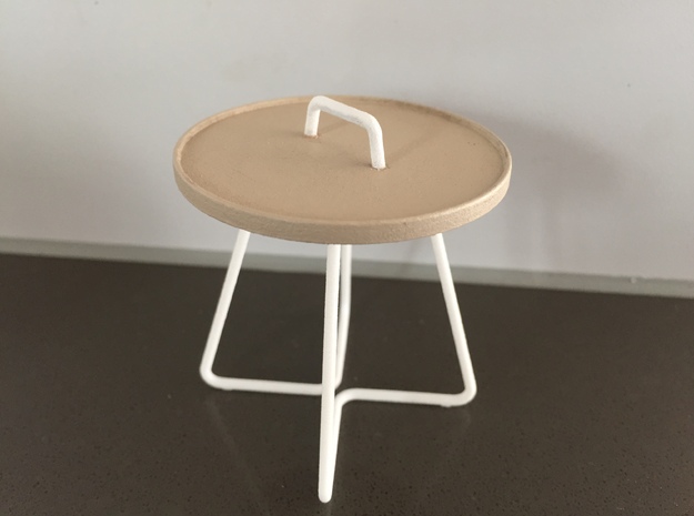 Round occasional table, 1:12 - larger version in White Processed Versatile Plastic