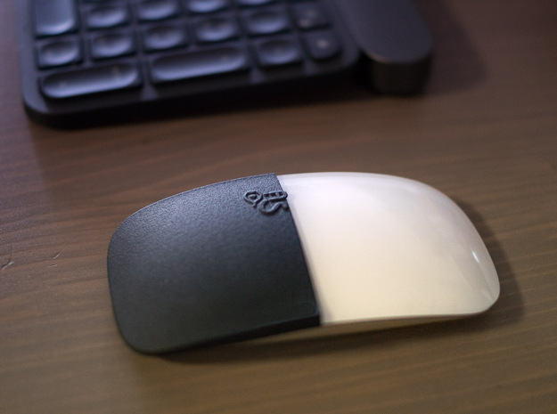 Magic Mouse snap-in half-cover in Black Natural Versatile Plastic