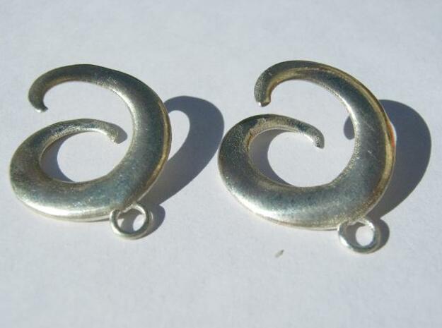 Seashell Earrings in Polished Silver