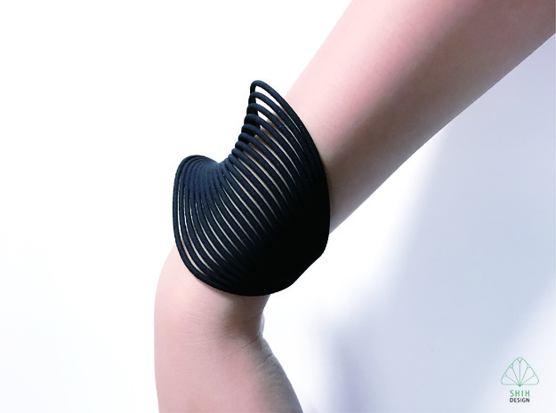 VEIN Cuff Bracelet in Black Natural Versatile Plastic: Small