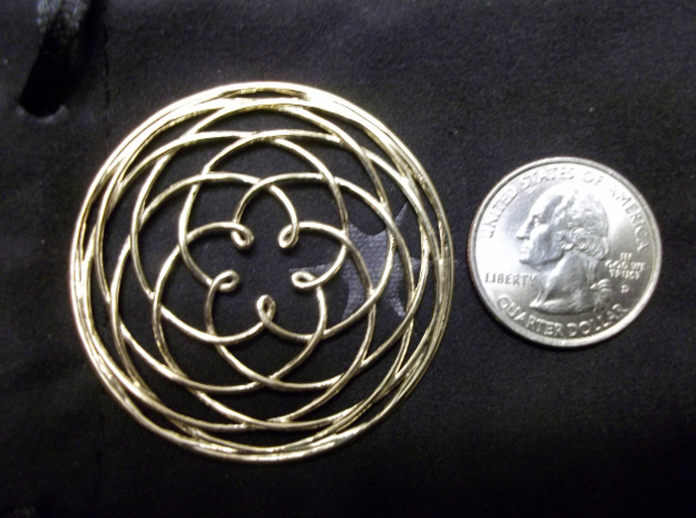 Venus Pendant in Polished Brass