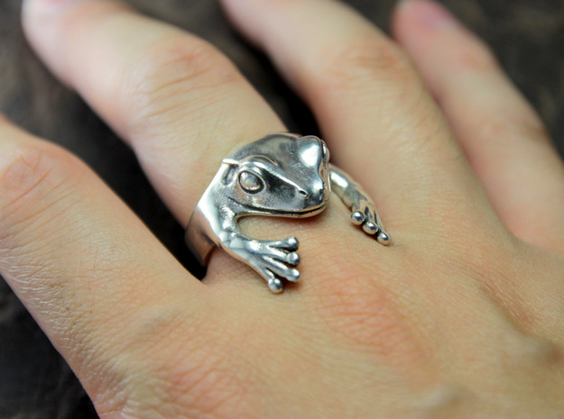 Frog Hug Ring