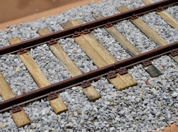 Schienenbefestigung Lasche für 15m Gleis 1:45 in Smooth Fine Detail Plastic