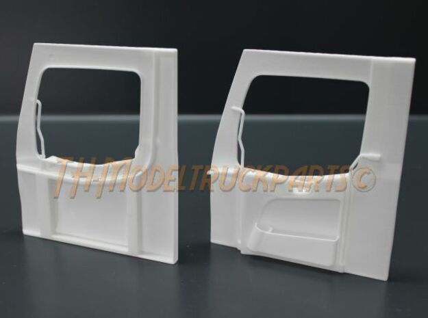 THM 07.3072 Door panel right MB Actros Tamiya in White Processed Versatile Plastic
