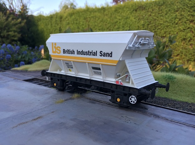 7mm BIS PAA Chassis without buffers in White Natural Versatile Plastic