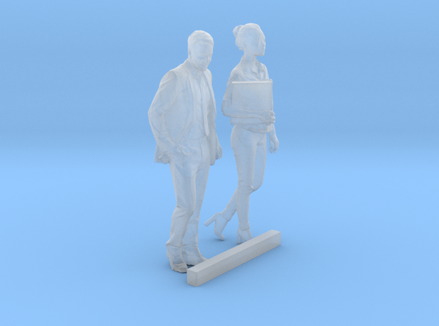 1- 43 Scale Man and Woman in Tan Fine Detail Plastic