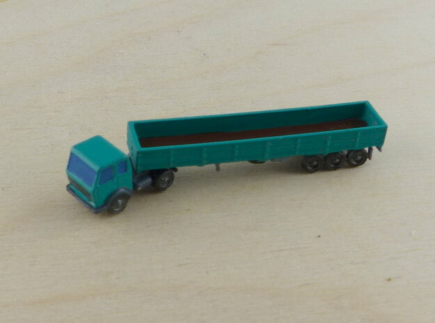 Generic Flatbed Trucks 1/285 in Tan Fine Detail Plastic