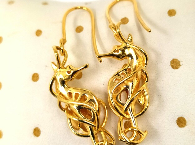 Sea horse earring in 14k Gold Plated Brass