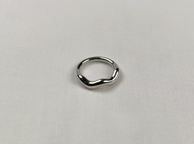 Waves Circle Ring in 14k White Gold: 4 / 46.5