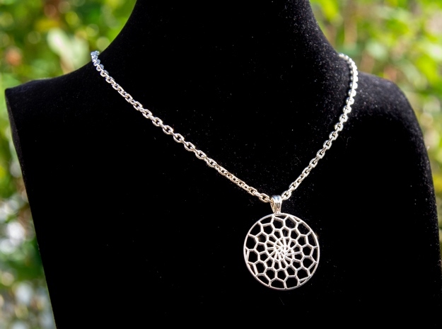 Voronoi's spiral [pendant] in Polished Silver