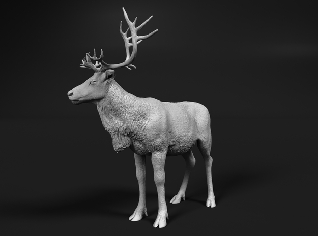 Reindeer 1:25 Standing Female 4 in White Natural Versatile Plastic