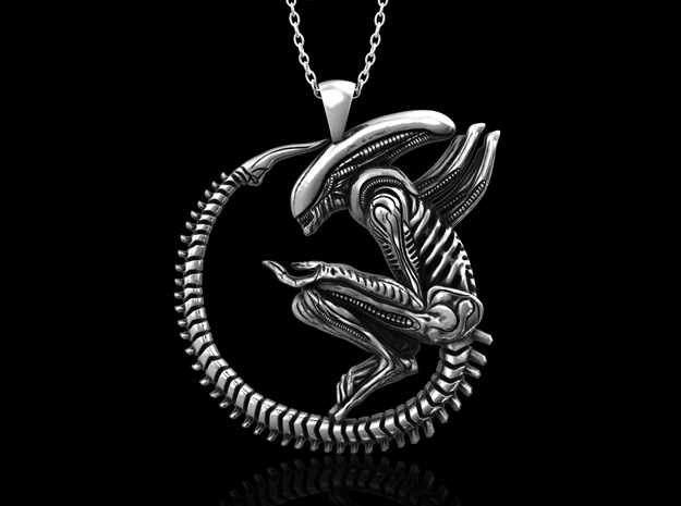 Alien Xenomorph Pendant in Antique Silver