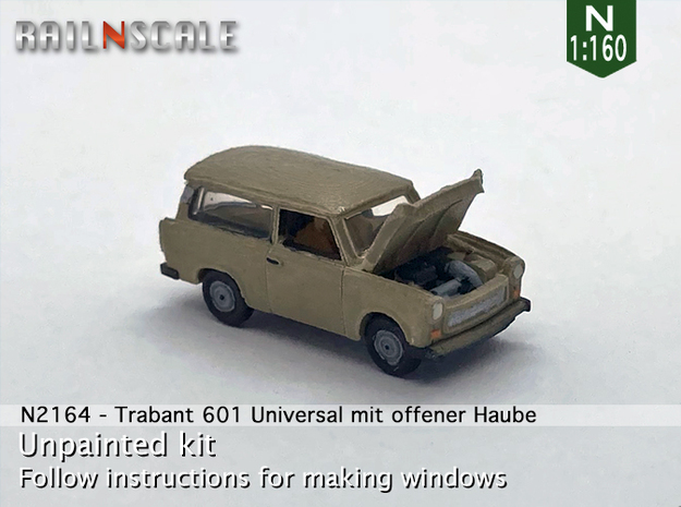 Trabant 601 Universal mit offener Haube (N 1:160)