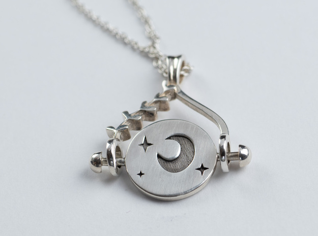 Celestial Fidget Pendant with Moon and Sun Side in Polished Silver (Interlocking Parts)