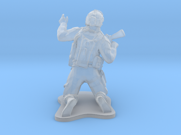 Modern Soldier on Knees, scale: 1:72 in Clear Ultra Fine Detail Plastic