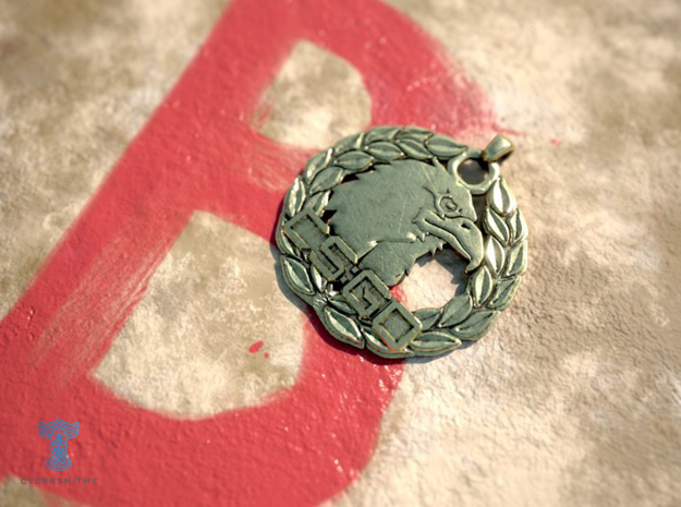 CS:GO - Legendary Eagle Pendant in Polished Brass