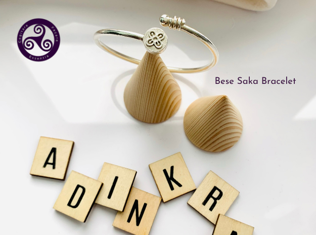 Bese Saka Bypass Bracelet in Natural Silver: Extra Small