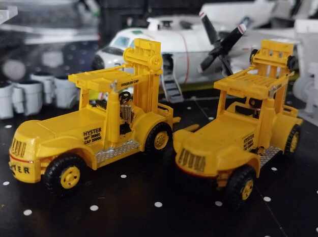 1/144 Hyster 200 heavy 20 ton forklift in Clear Ultra Fine Detail Plastic